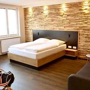 Hotel Five, Neurenberg